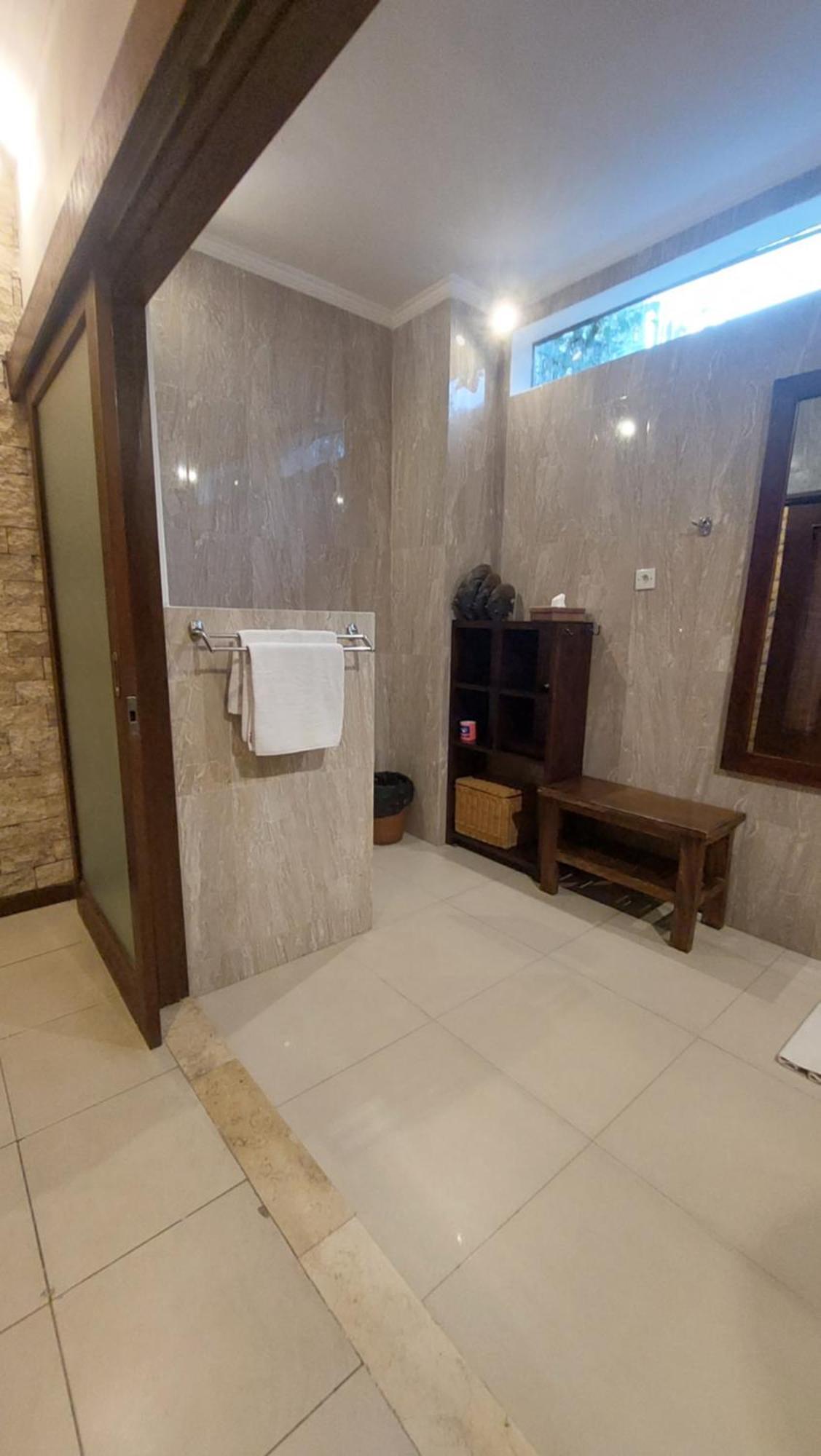 Villa Heliconia Seminyak Eksteriør billede