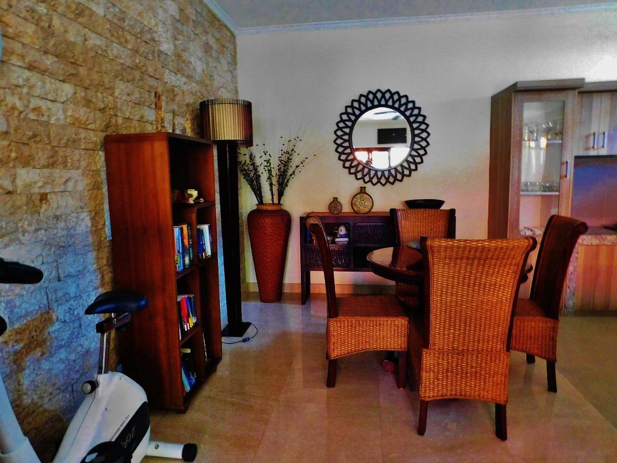 Villa Heliconia Seminyak Eksteriør billede