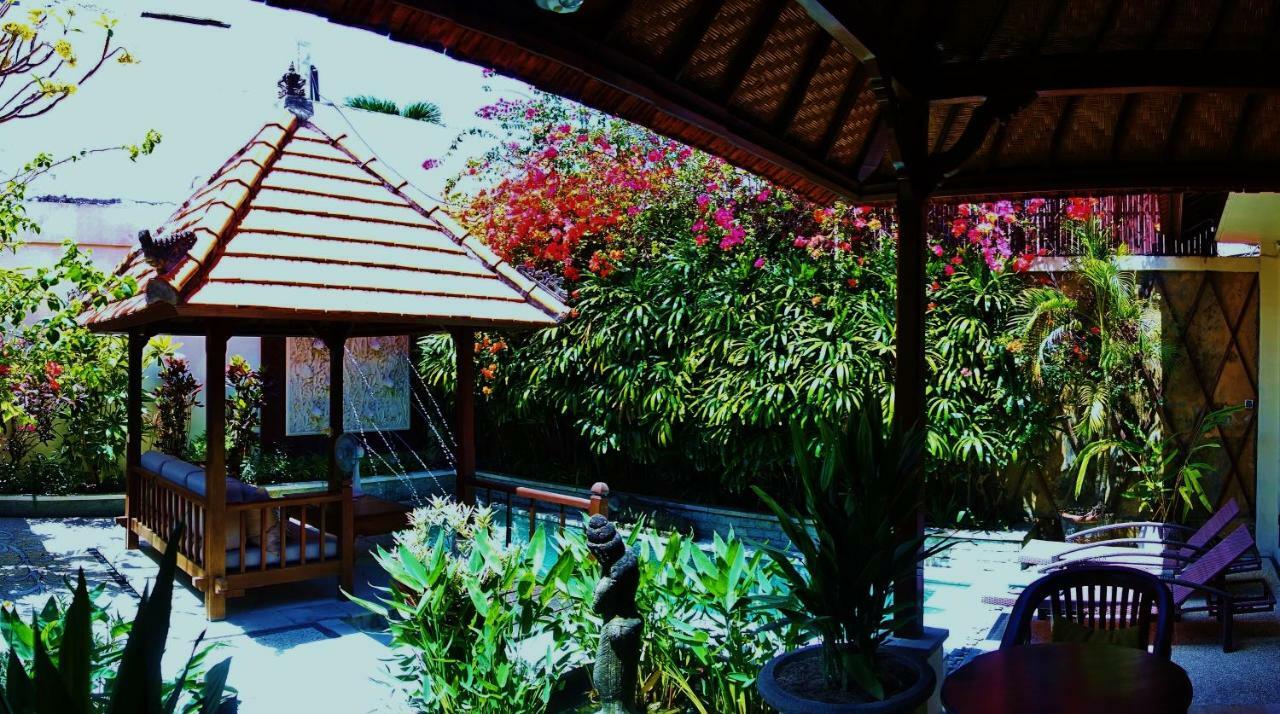 Villa Heliconia Seminyak Eksteriør billede