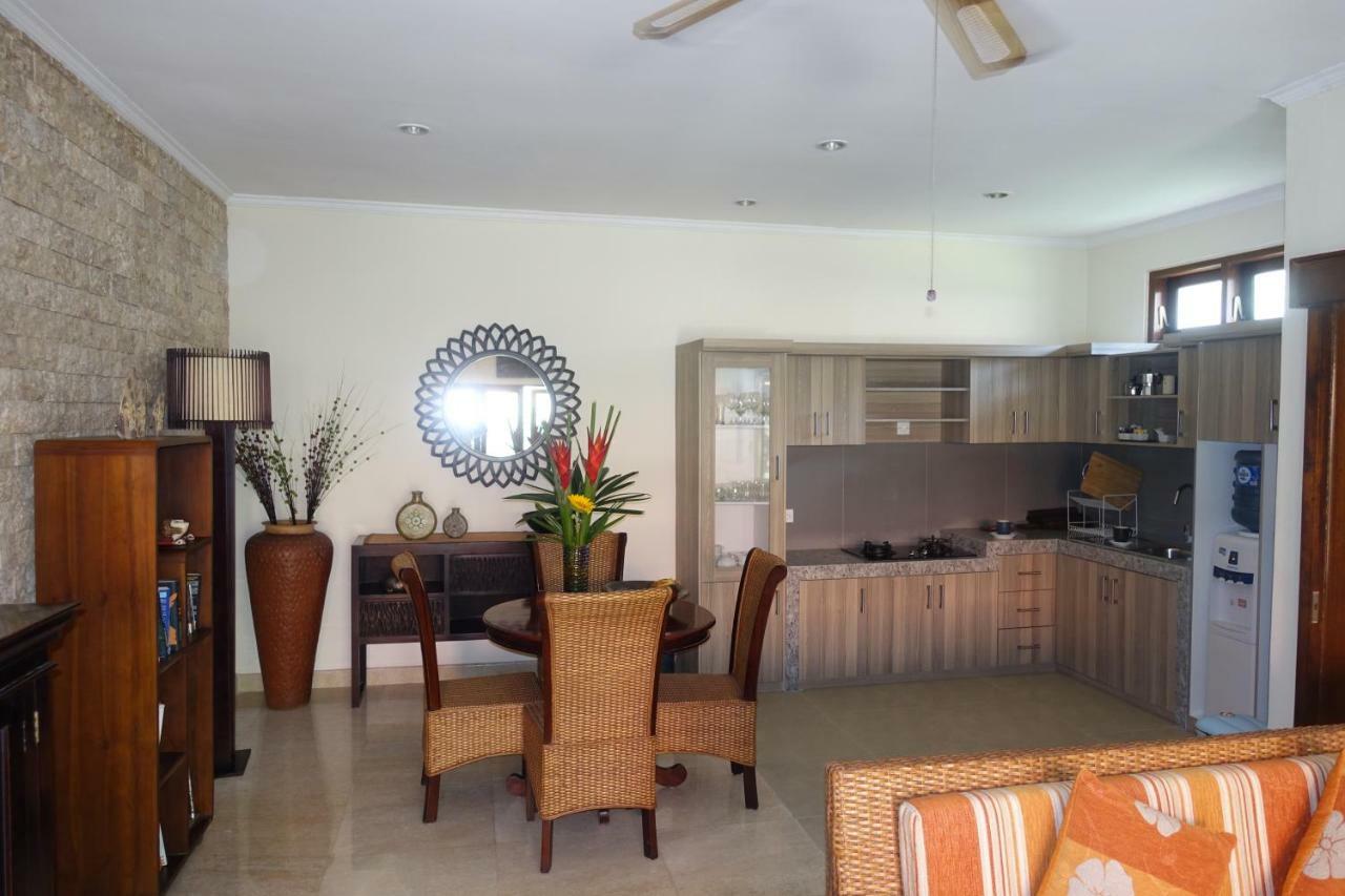Villa Heliconia Seminyak Eksteriør billede